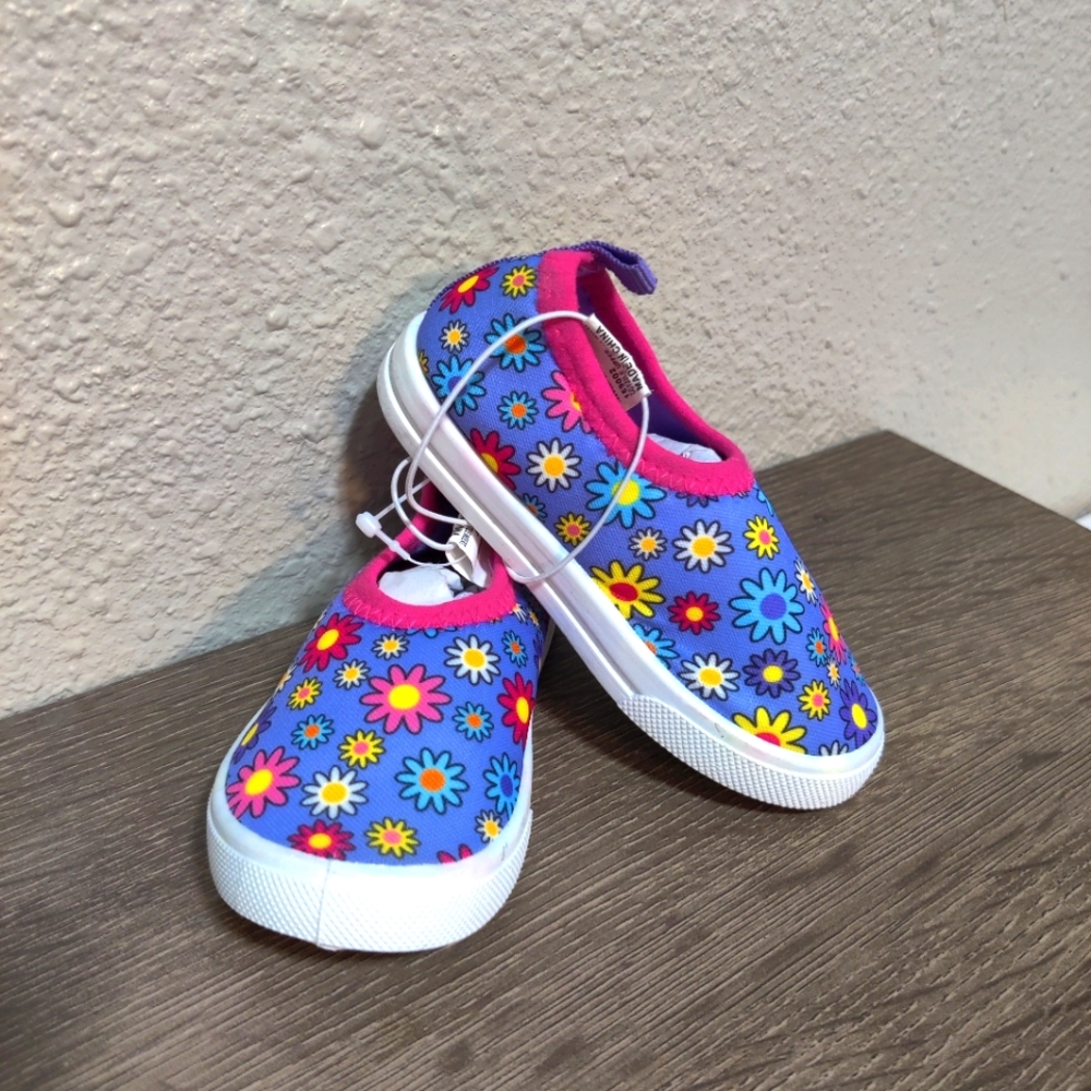 *NEW* Flower Power Slip-ons